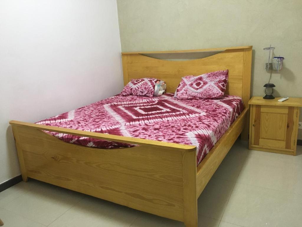 Saly - Villa Kage 6 Chambres -Clim-Wifi-Eau Chaude-Billard-Babyfoot-Ping Pong-Canal - Electricite Non Comprise Eksteriør bilde