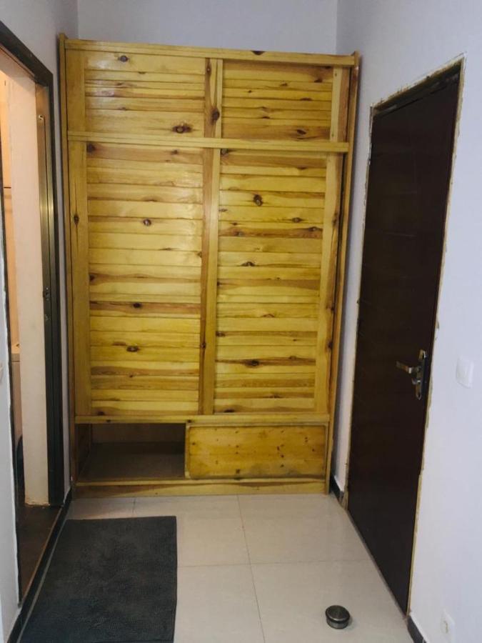 Saly - Villa Kage 6 Chambres -Clim-Wifi-Eau Chaude-Billard-Babyfoot-Ping Pong-Canal - Electricite Non Comprise Eksteriør bilde