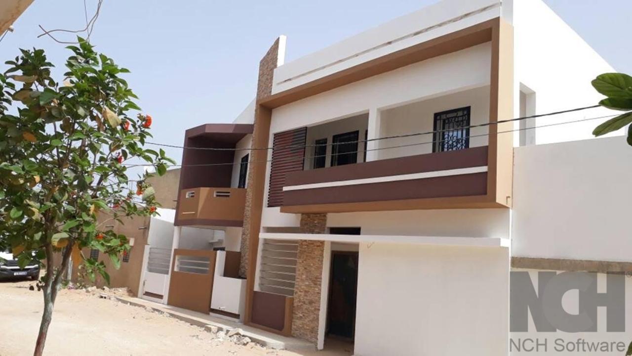 Saly - Villa Kage 6 Chambres -Clim-Wifi-Eau Chaude-Billard-Babyfoot-Ping Pong-Canal - Electricite Non Comprise Eksteriør bilde