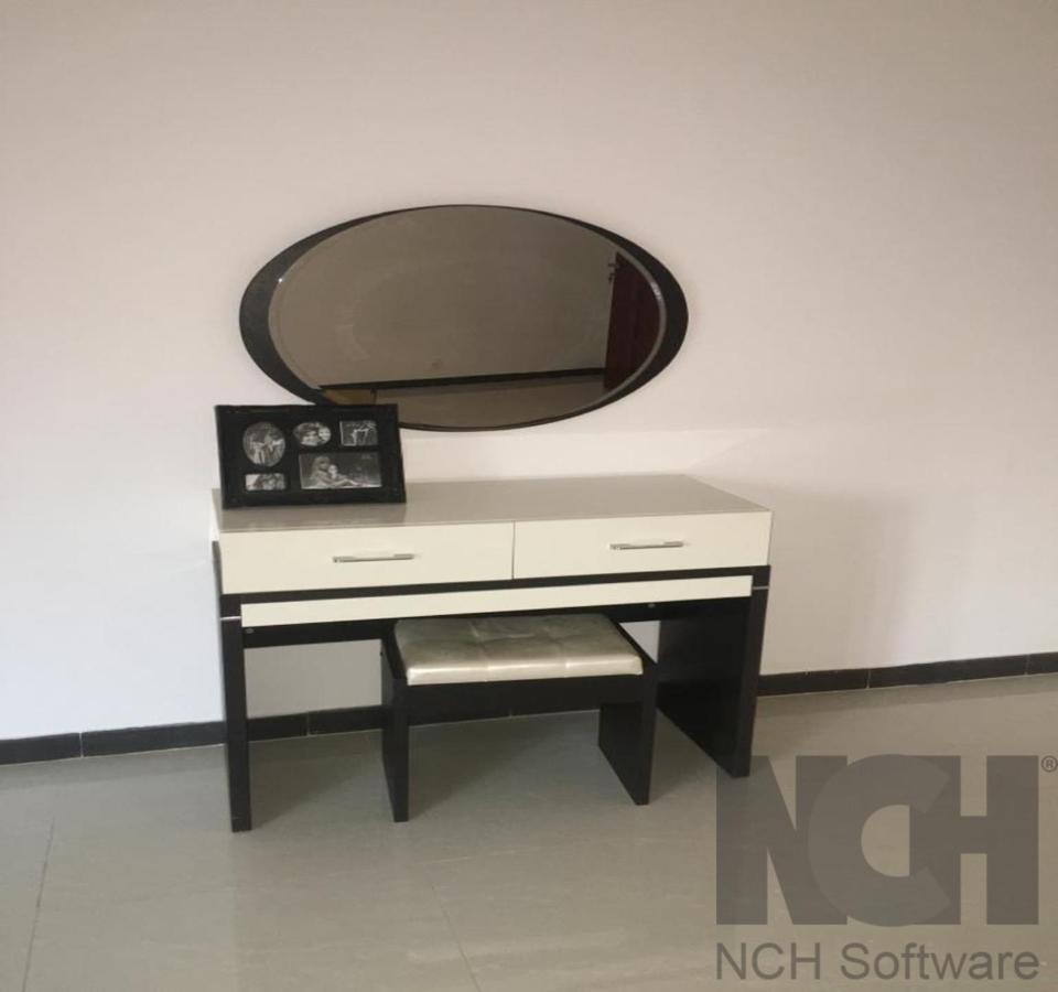 Saly - Villa Kage 6 Chambres -Clim-Wifi-Eau Chaude-Billard-Babyfoot-Ping Pong-Canal - Electricite Non Comprise Eksteriør bilde